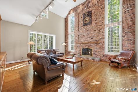 45 Longview Road Avon CT 06001