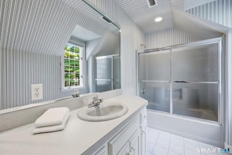 45 Longview Road Avon CT 06001