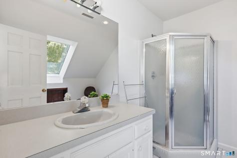 45 Longview Road Avon CT 06001