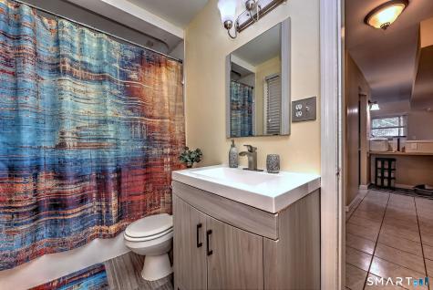 41 Chatham Lane Bristol CT 06010