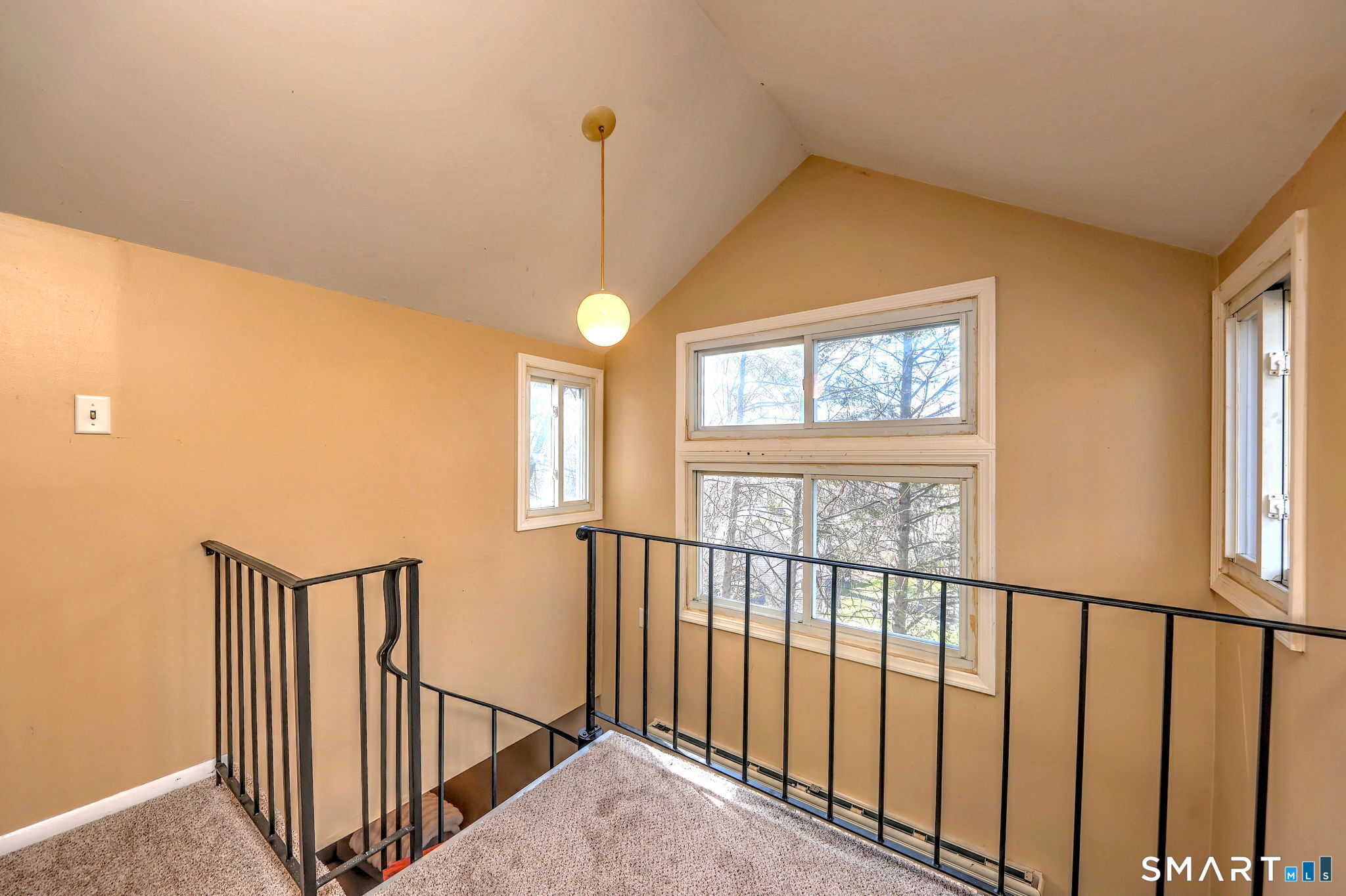 41 Chatham Lane Bristol CT 06010