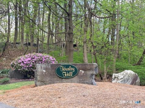 41 Chatham Lane Bristol CT 06010