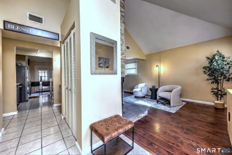 41 Chatham Lane Bristol CT 06010
