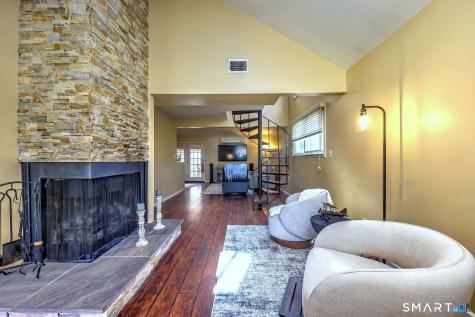 41 Chatham Lane Bristol CT 06010