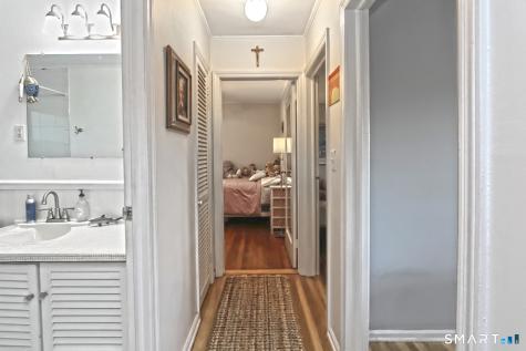 105 Skyline Drive West Haven CT 06516