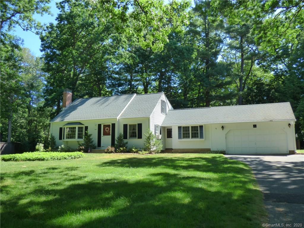 8 Robin Road Simsbury CT 06070