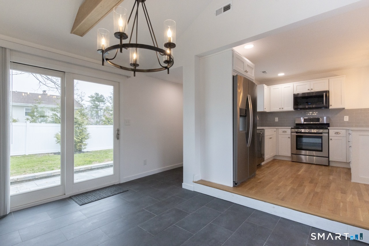 18 Maple Street Trumbull CT 06611