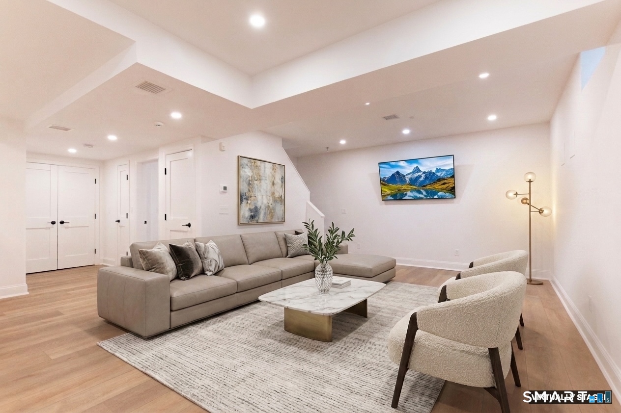 18 Maple Street Trumbull CT 06611