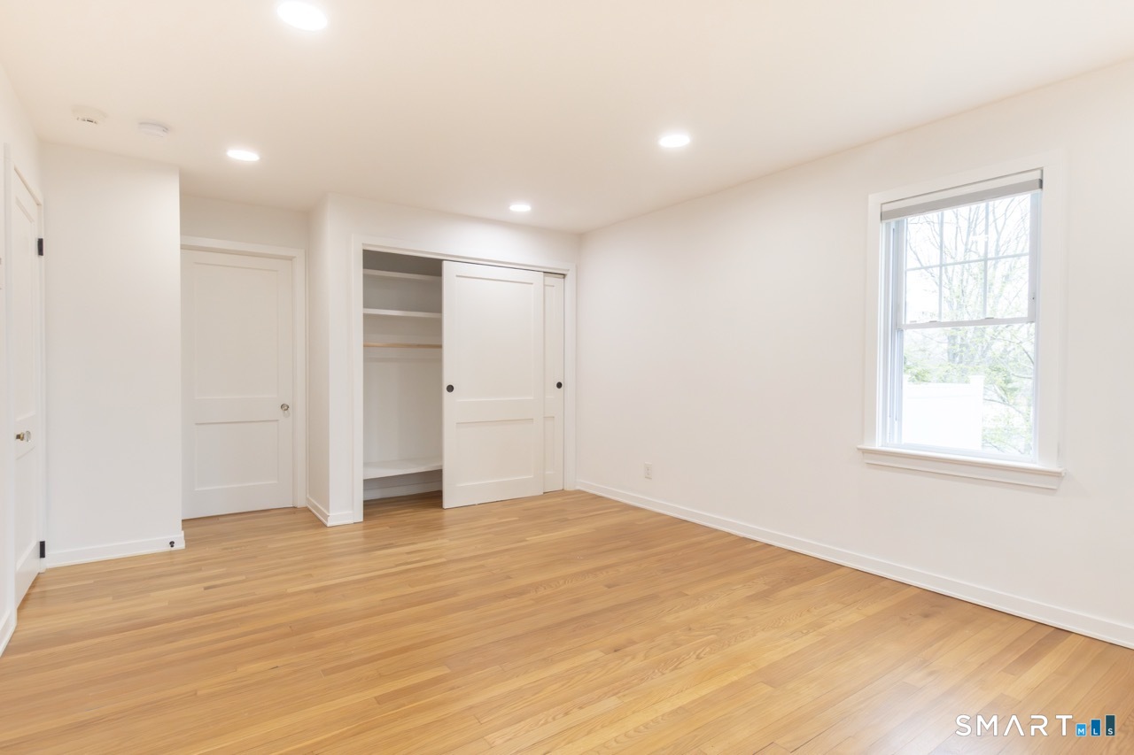 18 Maple Street Trumbull CT 06611
