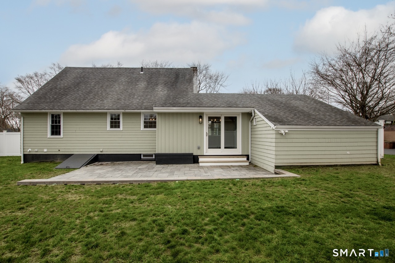 18 Maple Street Trumbull CT 06611
