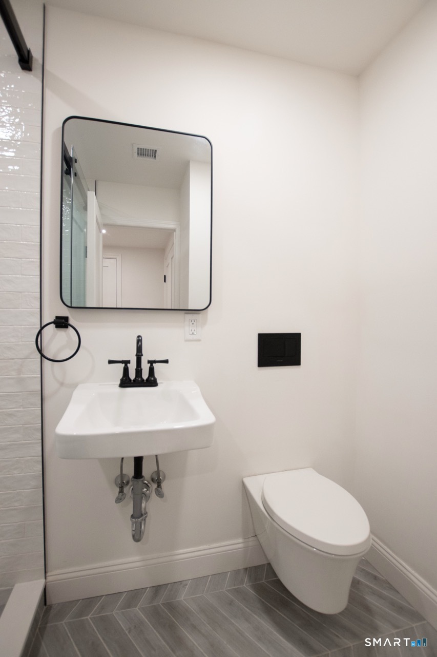 18 Maple Street Trumbull CT 06611
