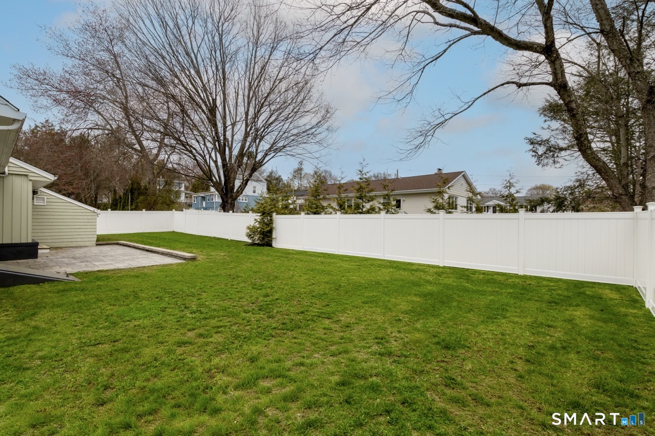18 Maple Street Trumbull CT 06611