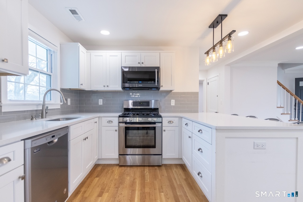 18 Maple Street Trumbull CT 06611