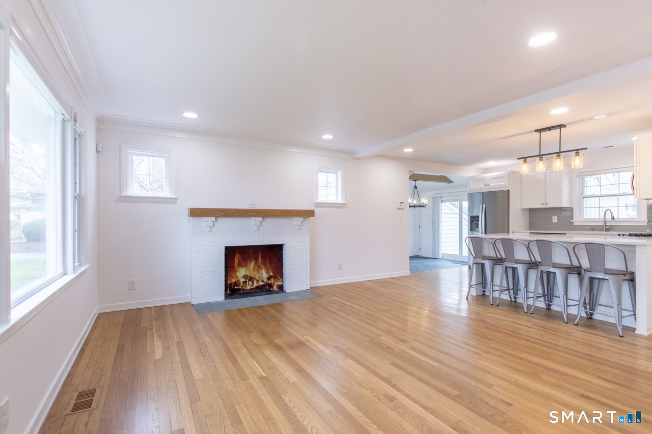 18 Maple Street Trumbull CT 06611