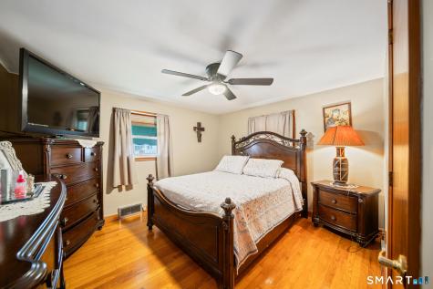 30 Knoll Street Waterbury CT 06705