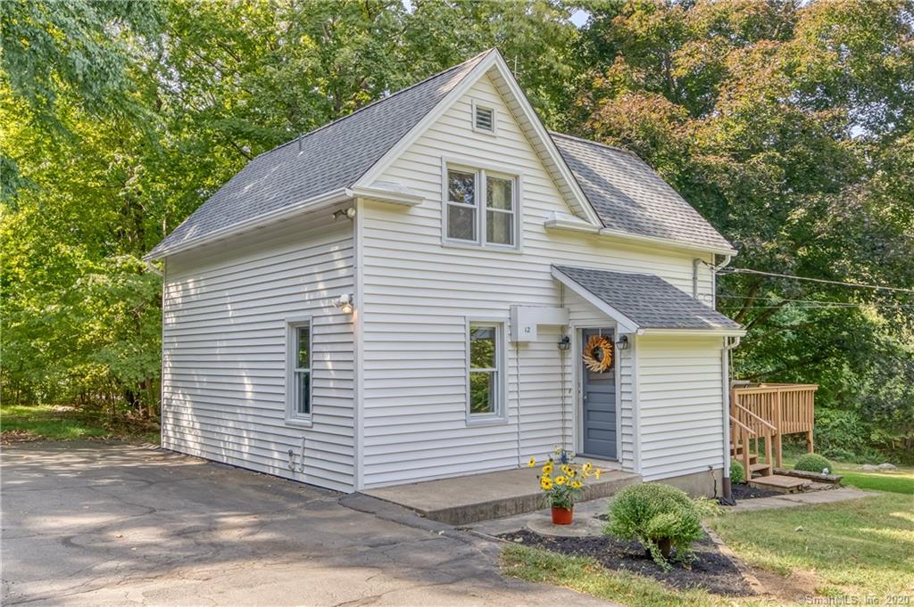 12 Rider Avenue Seymour CT 06483