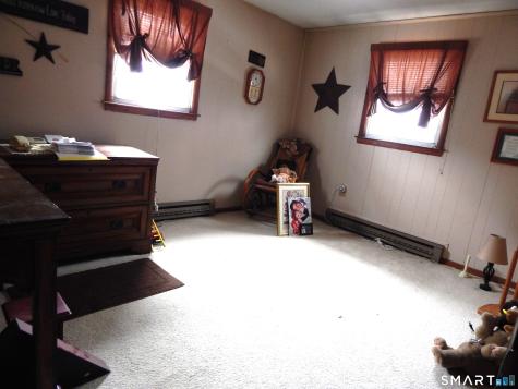16 Frankie Lane Plymouth CT 06786