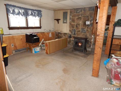 16 Frankie Lane Plymouth CT 06786