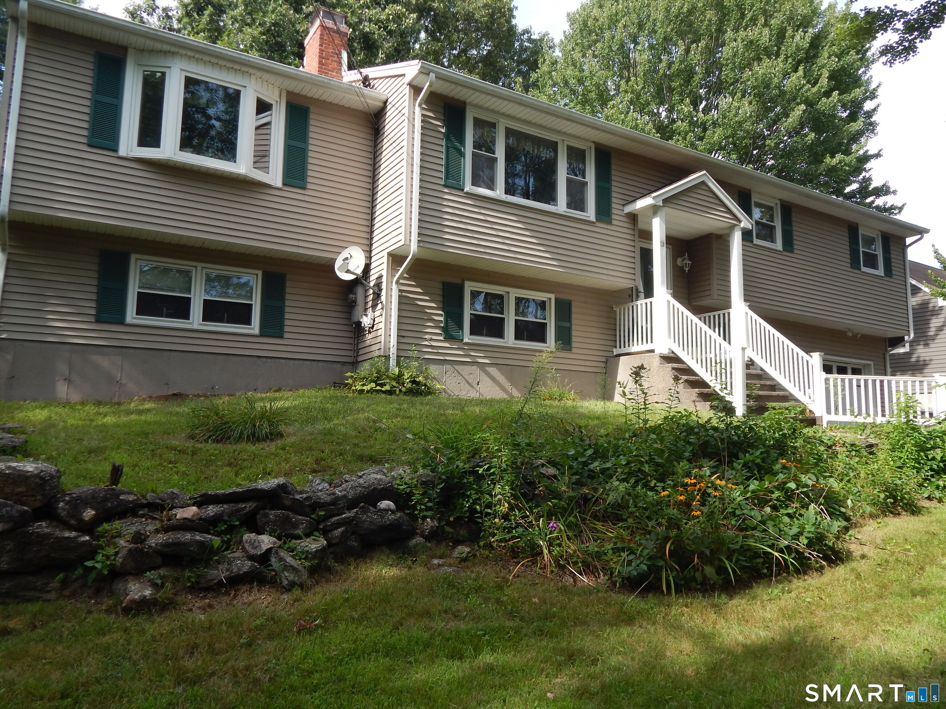 16 Frankie Lane Plymouth CT 06786