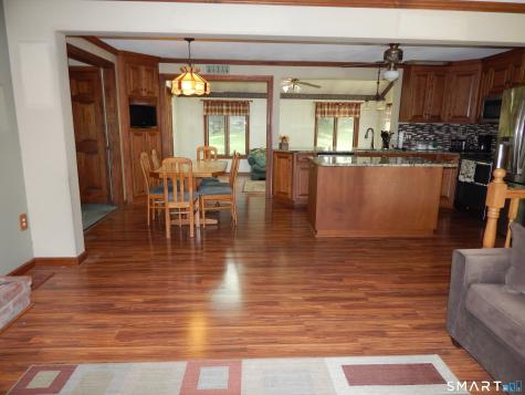 16 Frankie Lane Plymouth CT 06786