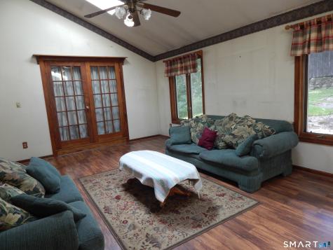 16 Frankie Lane Plymouth CT 06786