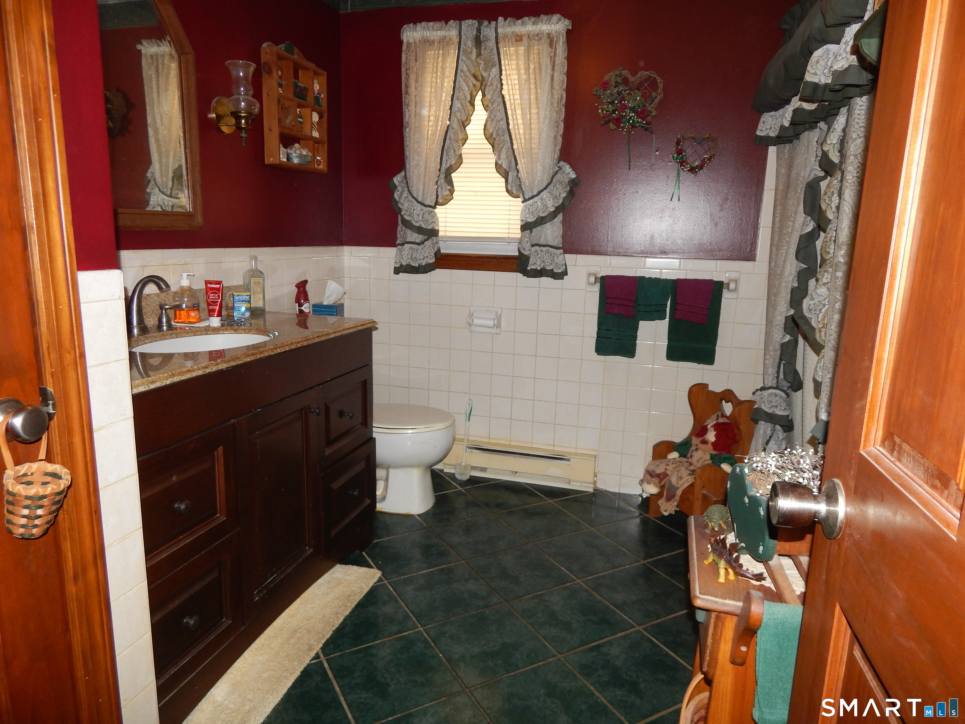 16 Frankie Lane Plymouth CT 06786