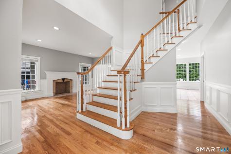 4 Romano Court Farmington CT 06032
