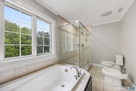 4 Romano Court Farmington CT 06032