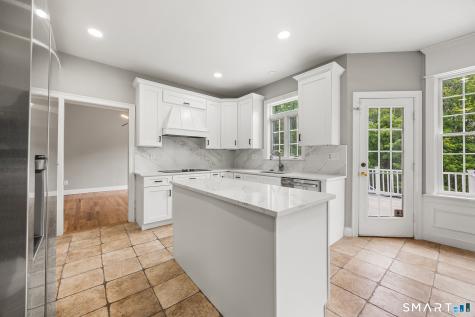 4 Romano Court Farmington CT 06032
