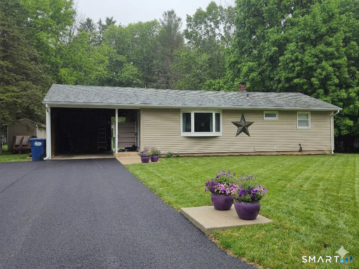 23 Ridgecrest Road Wallingford CT 06492