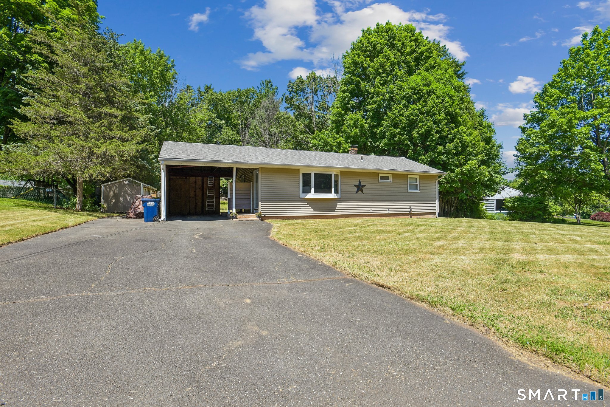 23 Ridgecrest Road Wallingford CT 06492