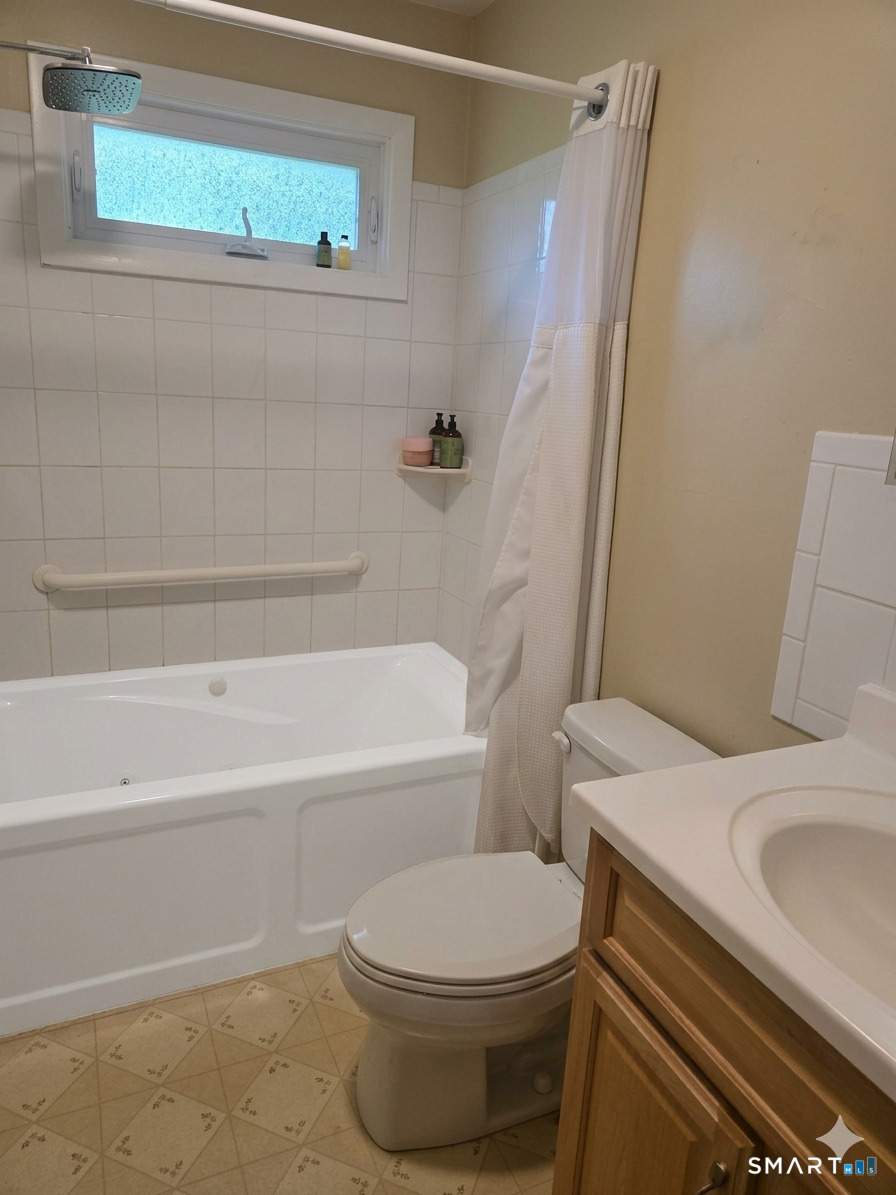 23 Ridgecrest Road Wallingford CT 06492