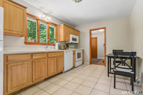 23 Ridgecrest Road Wallingford CT 06492
