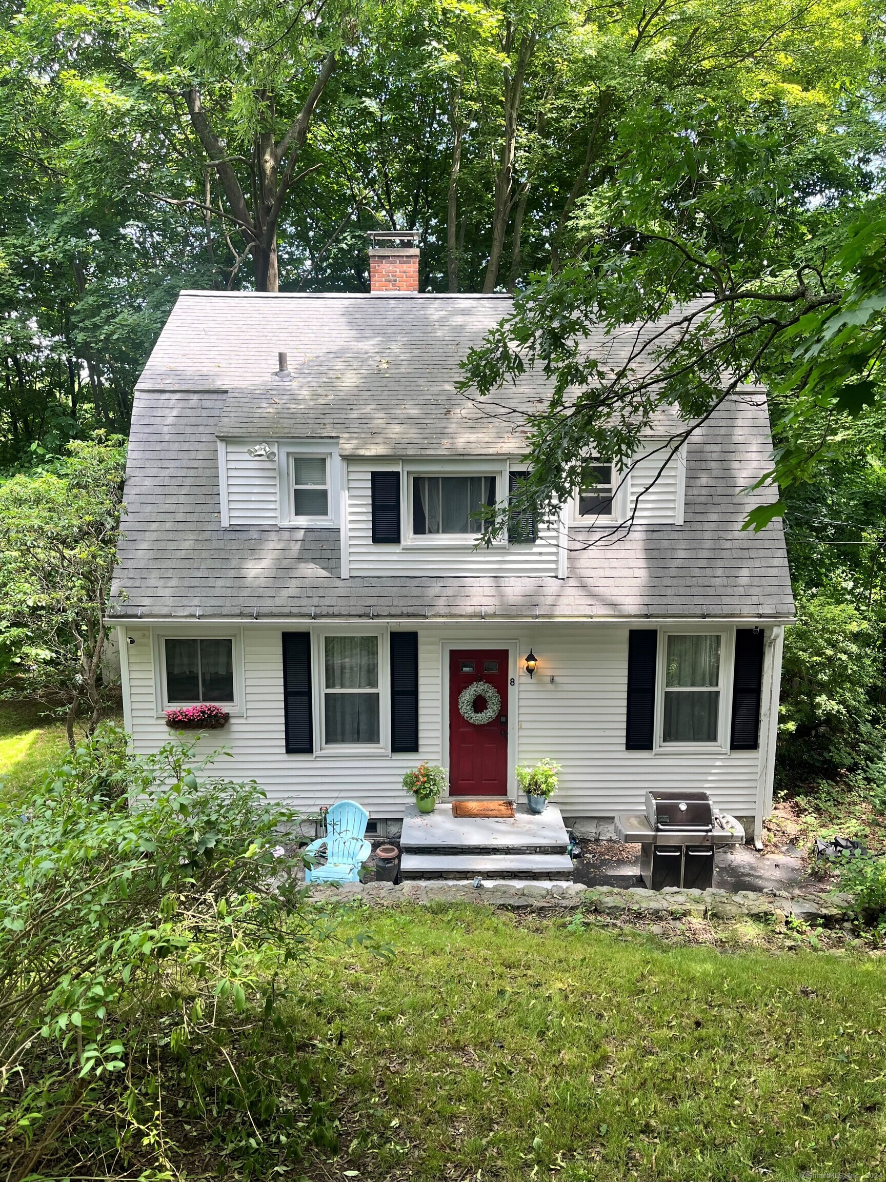 8 Maynard Avenue Waterbury CT 06708