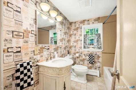 44 Climax Road Simsbury CT 06070