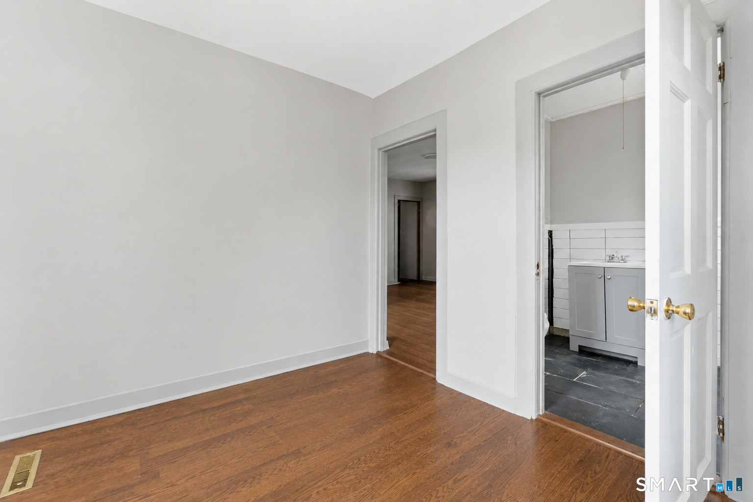 97 Summit Street Norwich CT 06360