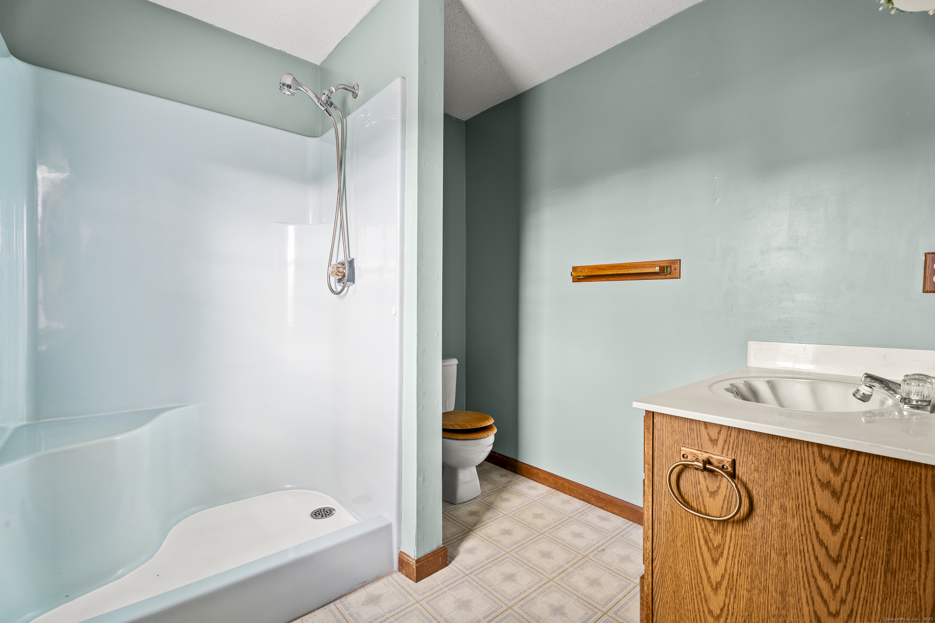 40 Melody Lane East Hartford CT 06118