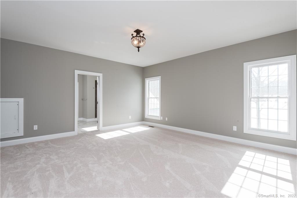 33 Arbor Crossing East Lyme CT 06333