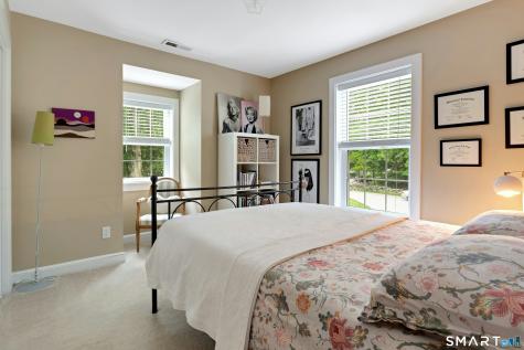 1488 Sturges Highway Fairfield CT 06880