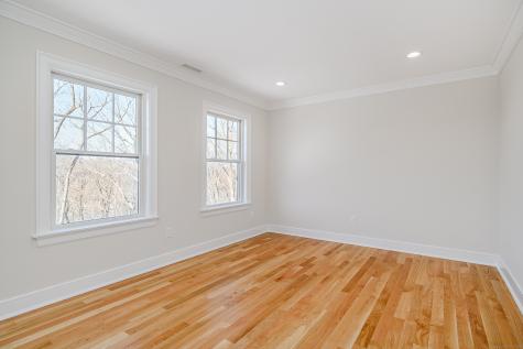 19 Ives Court Ridgefield CT 06877