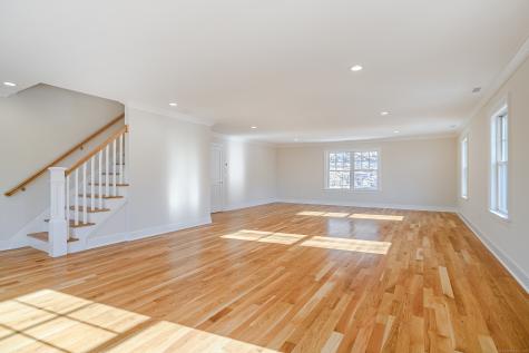 19 Ives Court Ridgefield CT 06877