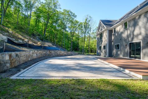 19 Ives Court Ridgefield CT 06877