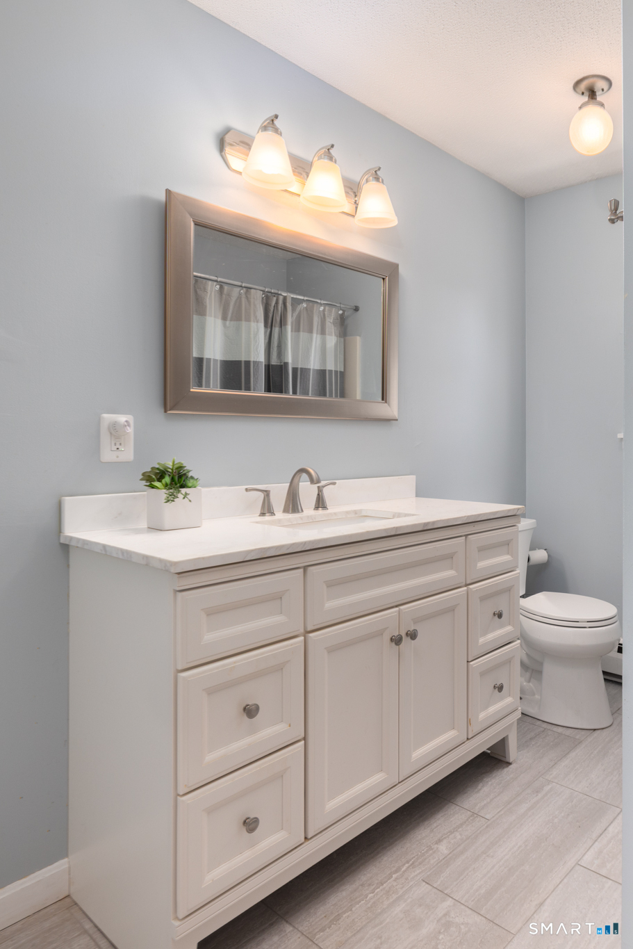 37 Davis Road Burlington CT 06013
