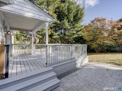 123 Glenwood Street Manchester CT 06040