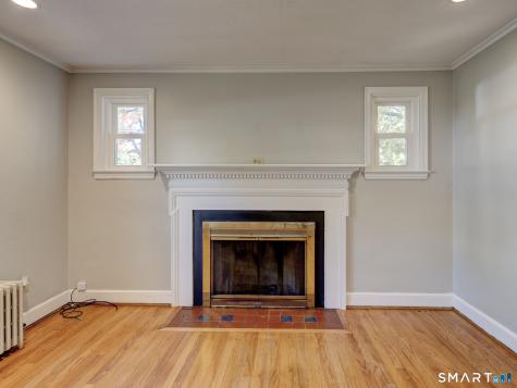 123 Glenwood Street Manchester CT 06040