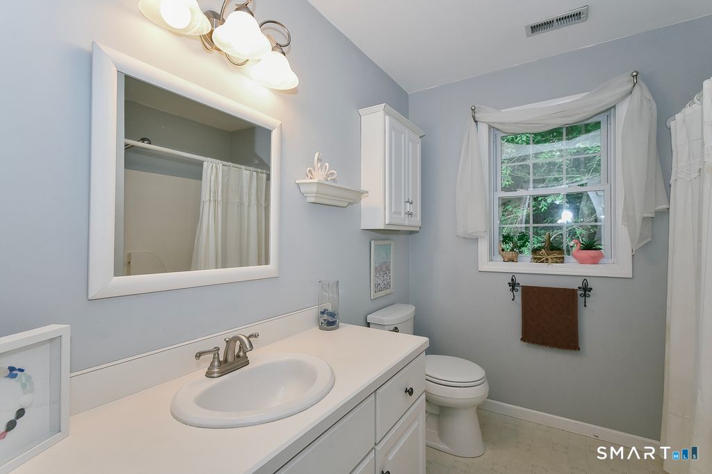 31 Fox Run Road Portland CT 06480