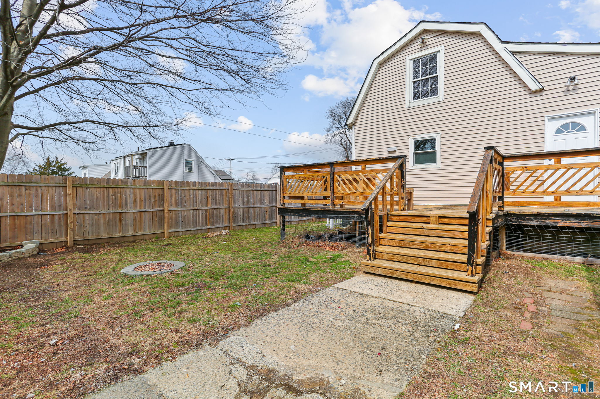 209 Trumbull Avenue Bridgeport CT 06606