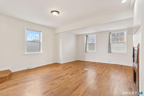 209 Trumbull Avenue Bridgeport CT 06606