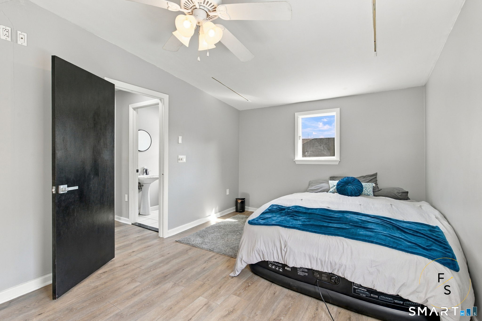51 North Cliff Street Norwich CT 06360