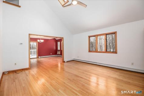 8 Pebble Lane New Milford CT 06776
